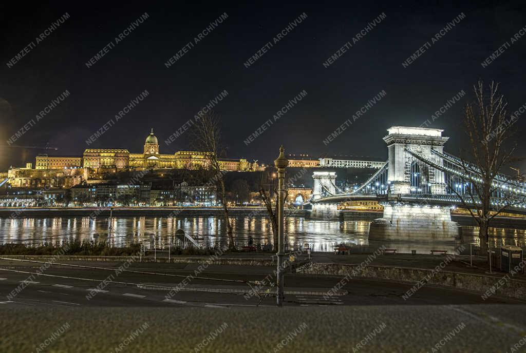 Esti városkép - Budapest - Lánchíd 