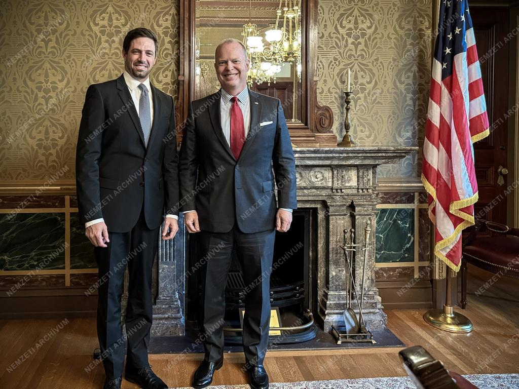Magyar Levente a Nemzetbiztonsági Tanács Európáért felelős főigazgatójával tárgyalt Washingtonban