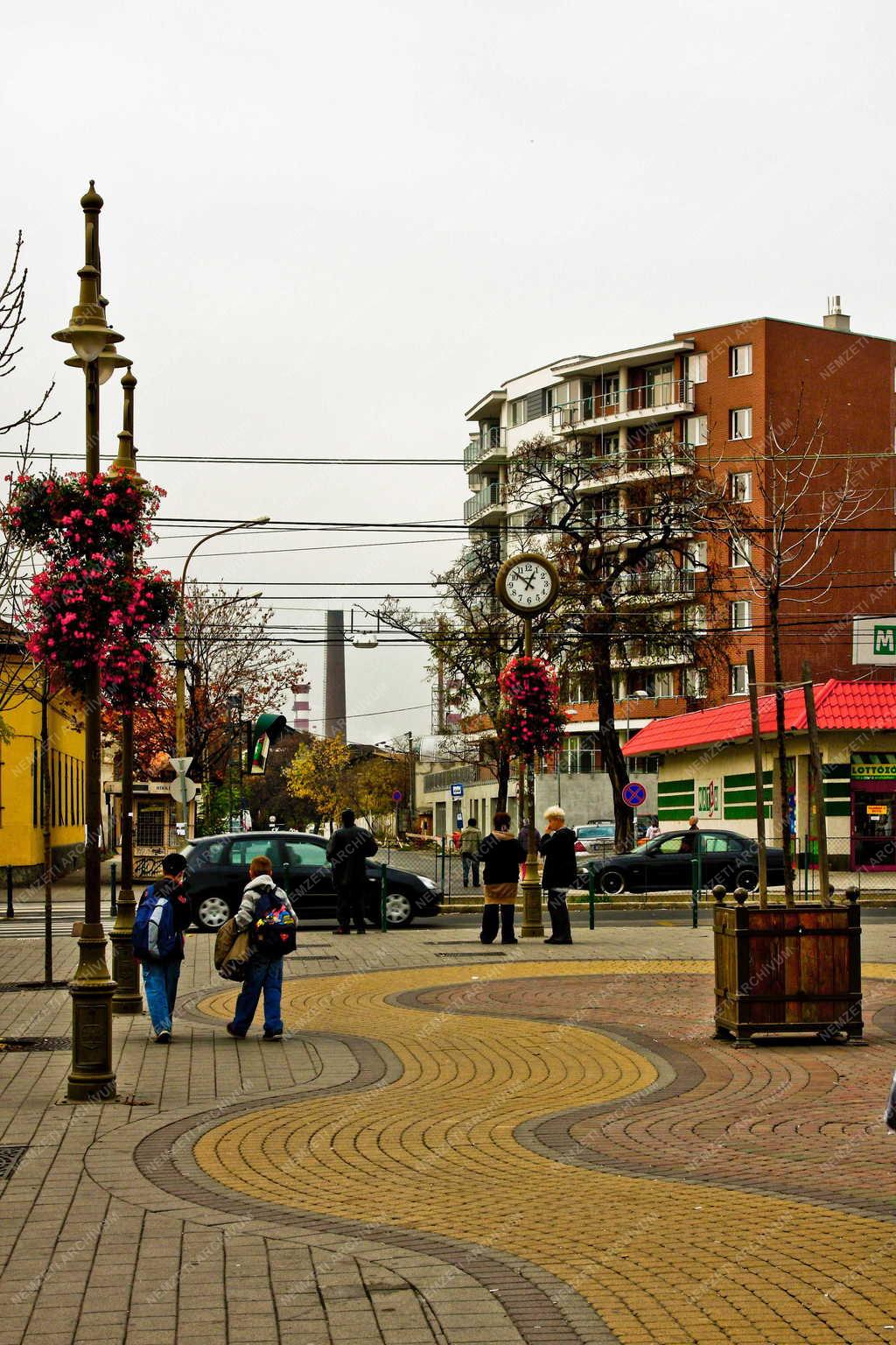 Budapest - Csepel - Karácsony Sándor utca