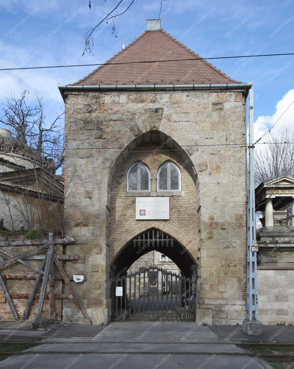 Kegyelet - Budapest - Salgótarjáni utcai zsidó temető