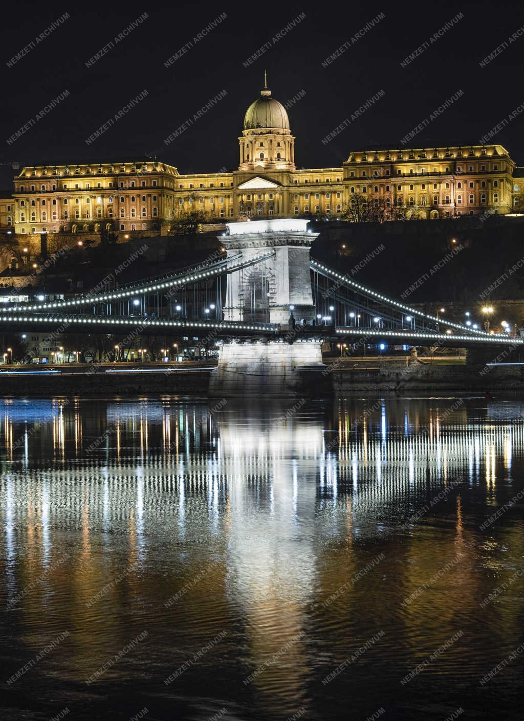 Esti városkép - Budapest - Lánchíd