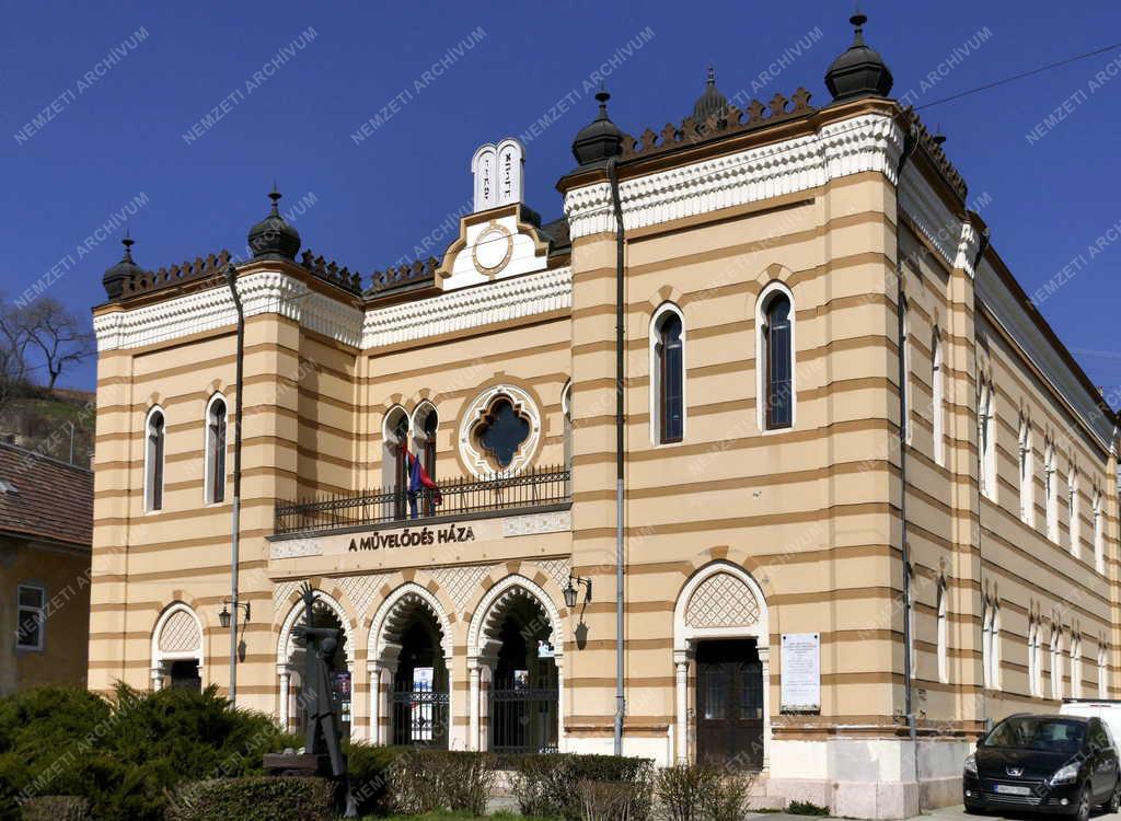 Városkép - Esztergom - Művelődés Háza