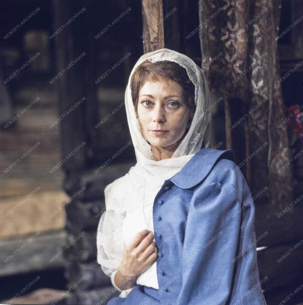 Kultúra - Fjodor Mihajlovics Dosztojevszkij: Szegényemberek című darabja a Radnóti Miklós Színpadon