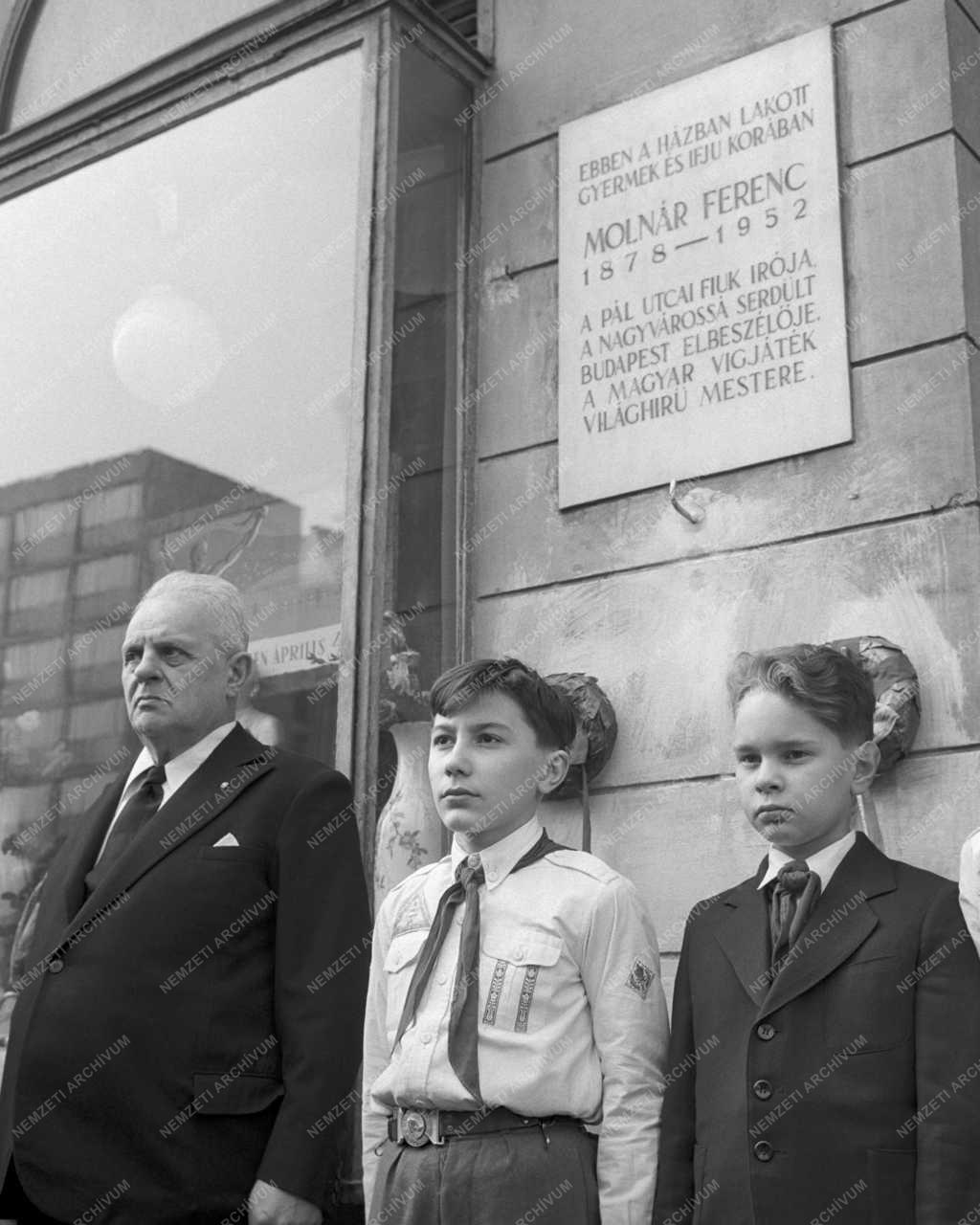 Megemlékezés - Molnár Ferenc halálának 8. évfordulója