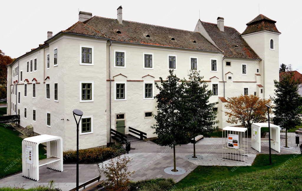 Városkép - Mosonmagyaróvár - Óvári Vár