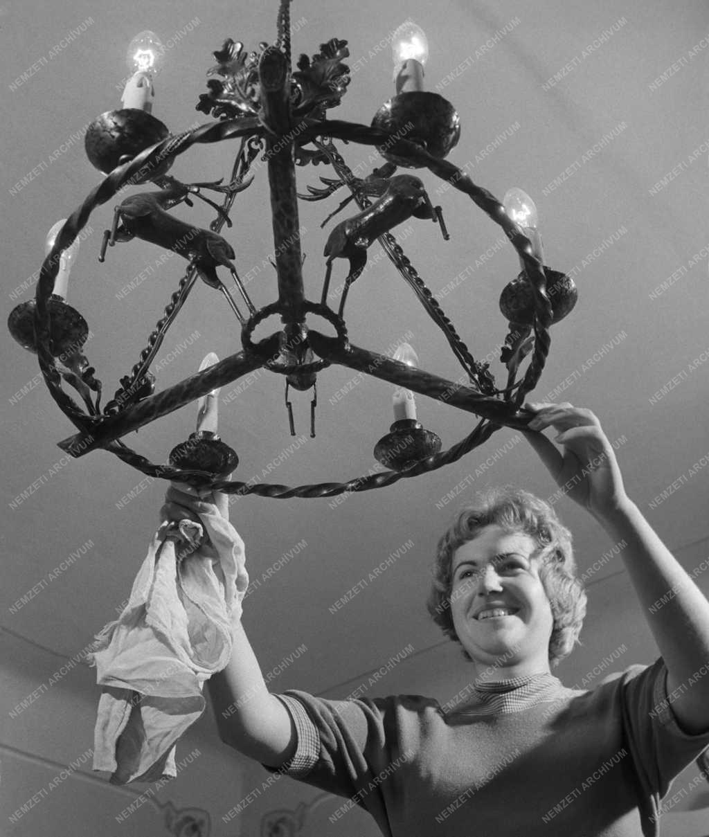 Műemlék - Csillár