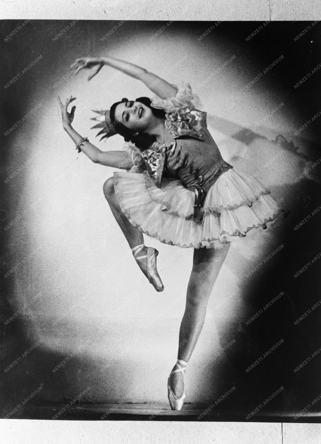 Csinády Dóra balettművész