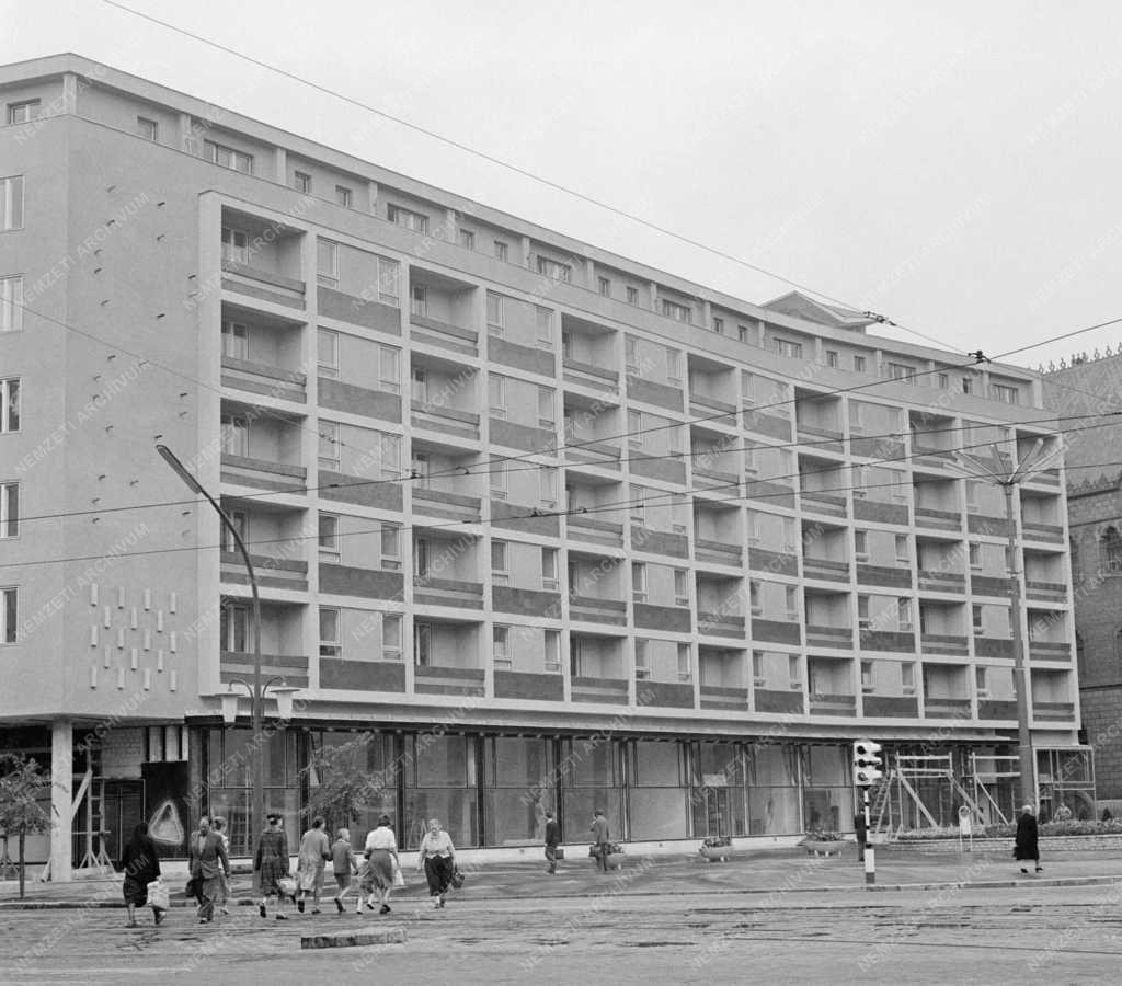 Építőipar – Üllői úti Lottóház