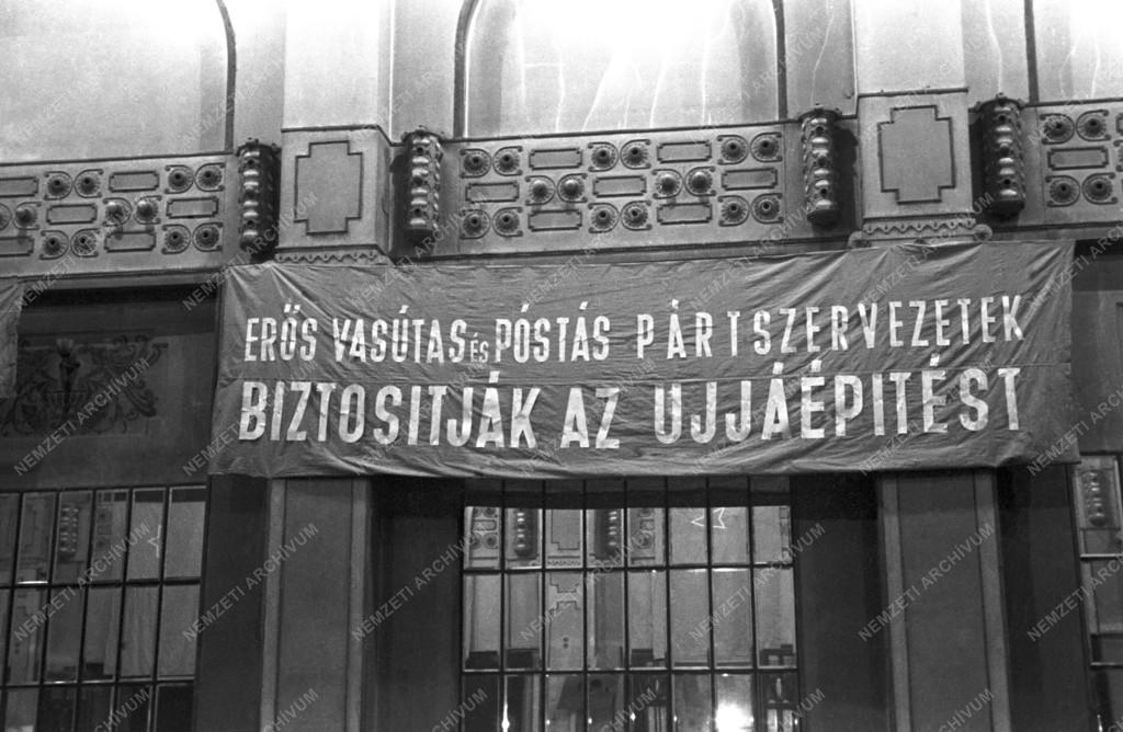 Történelem - Vasutas és postás értekezlet