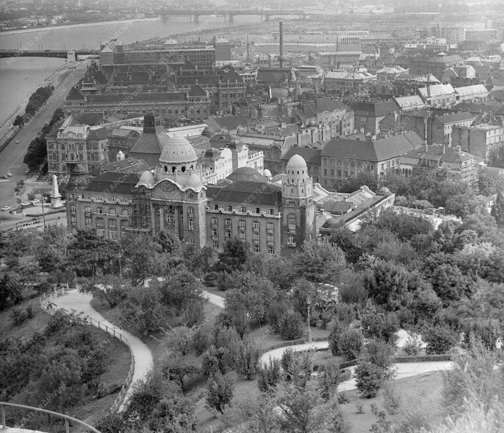 Városkép - Budapest - Kilátás a Gellért-hegyről