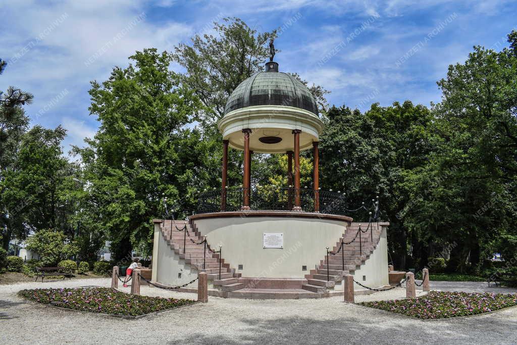 Városkép - Budapest - Margitszigeti Zenélő kút