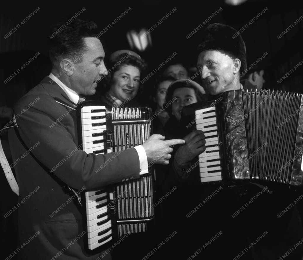 Kultúra - Tabányi Mihály harmonikaművész 