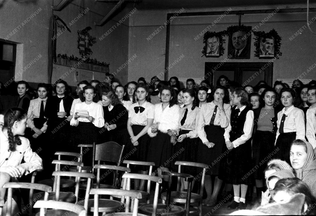 Vegyes - Közeleg a karácsony