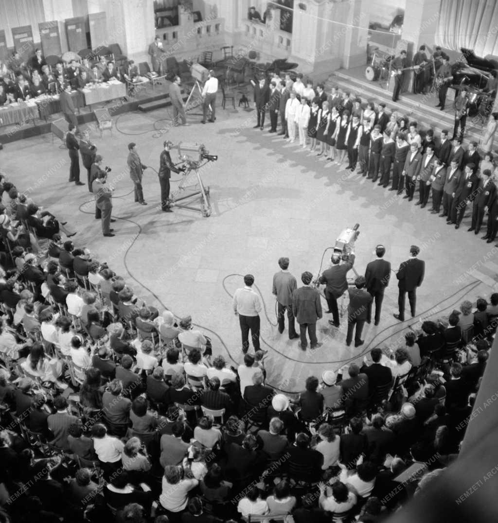 Szórakozás - Kultúra - 1965-ös Ki mit tud? döntő