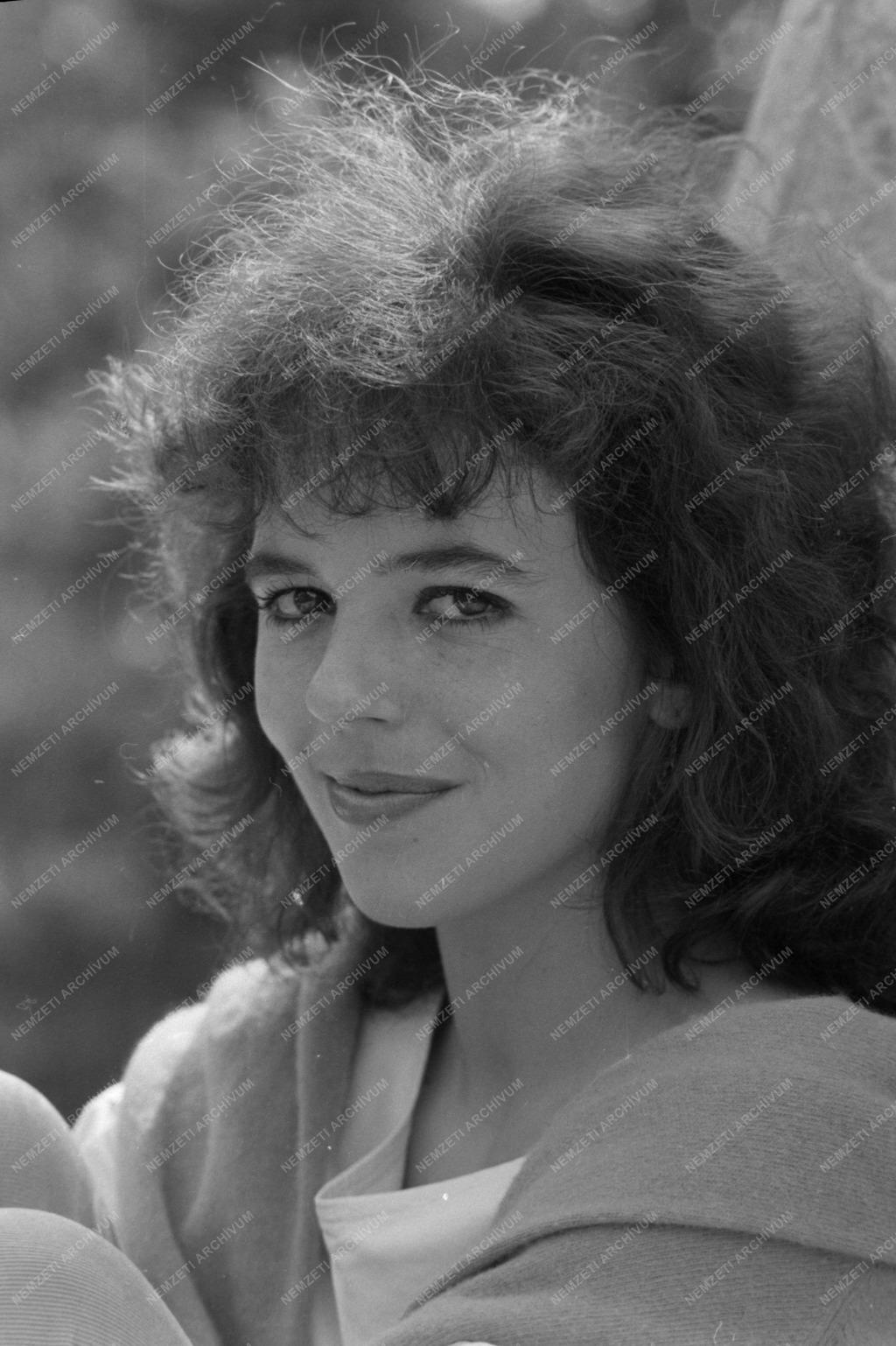 Kultúra - Tóth Enikő színművész