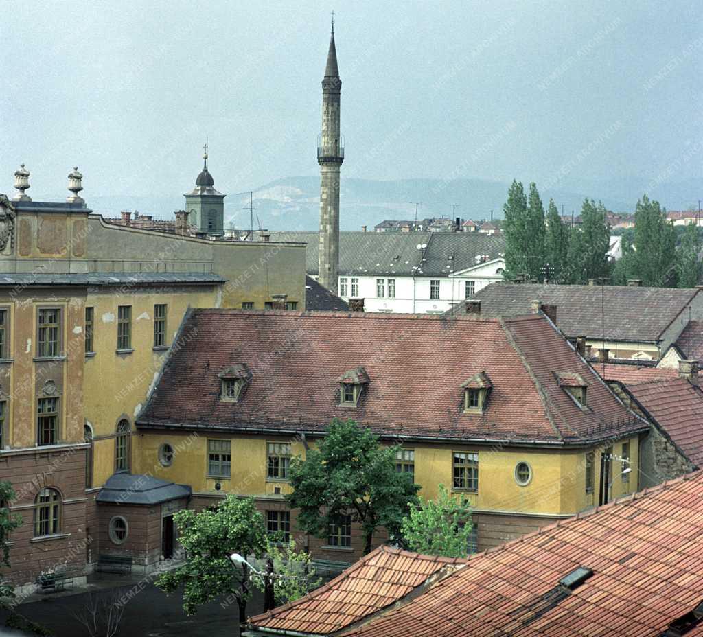 Városkép - Egri látkép a minarettel