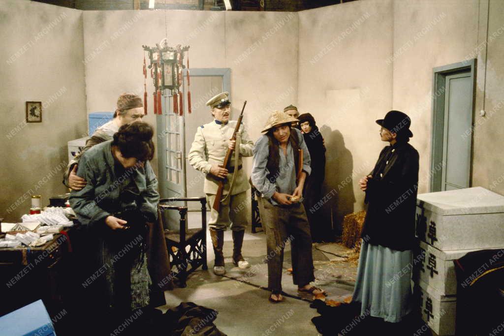 Kultúra - Film - A szecsuáni jólélek című tv-film forgatása