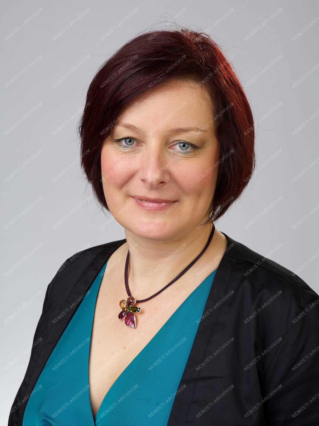 Új kormány - Államtitkárok - Balatoni Monika