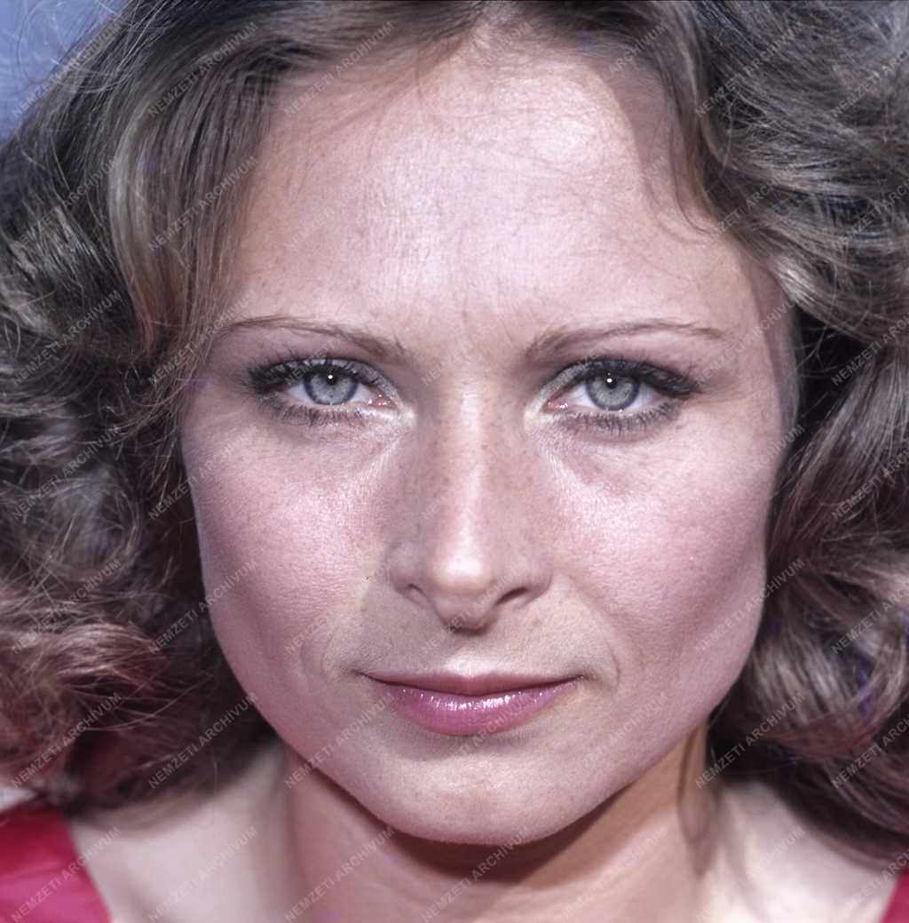 Kultúra - Bánsági Ildikó színésznő