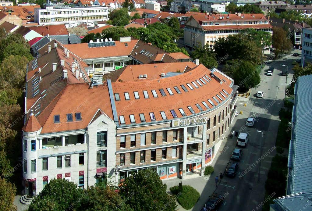 Városkép - Siófok - Fő téri irodaház