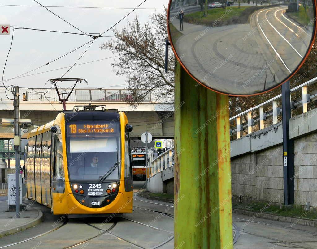  Közlekedés - Villamos a fővárosban