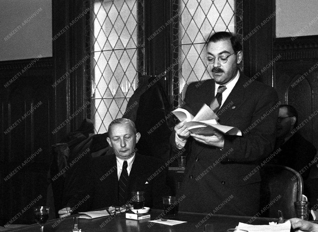 Irodalom - Orosz könyvek bibliográfiájának bemutatása