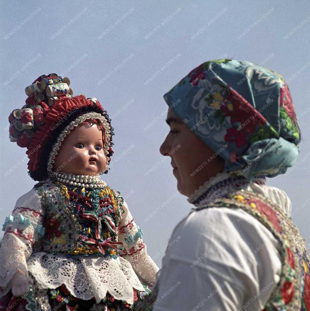 Folklór - Sióagárdi népviselet