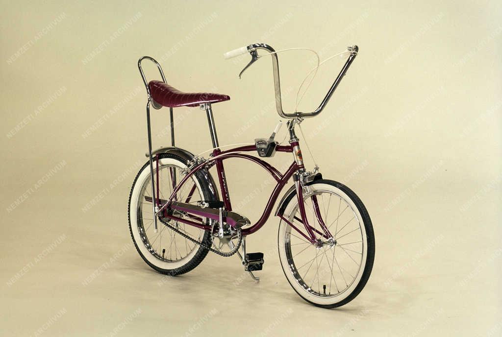 Ipar - Csepeli Kerékpárgyár terméke