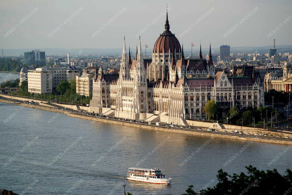 Budapest - A Parlament épülete