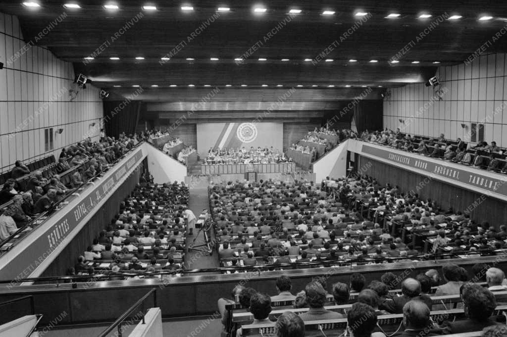 Belpolitika - Brigádmozgalom - Brigádvezetők tanácskozása