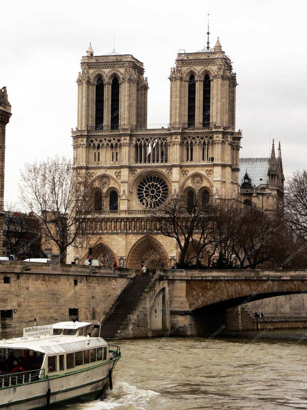 Városkép - Notre Dame