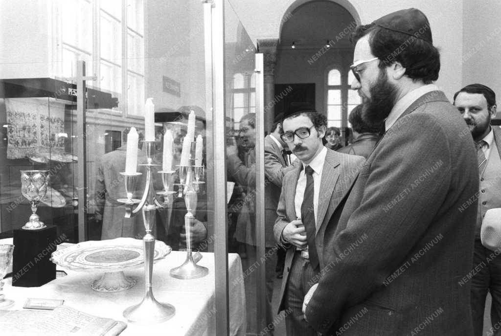 Kultúra - Megnyílt a felújított Zsidó Múzeum