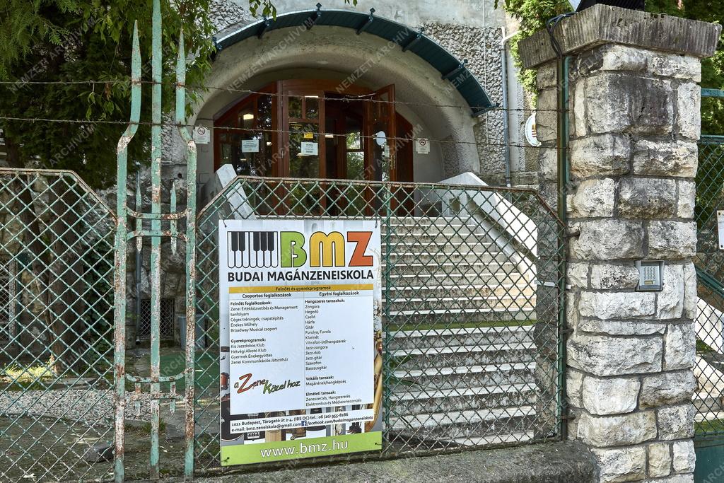 Oktatás - Budapest - Közép-budai Waldorf Általános Iskola