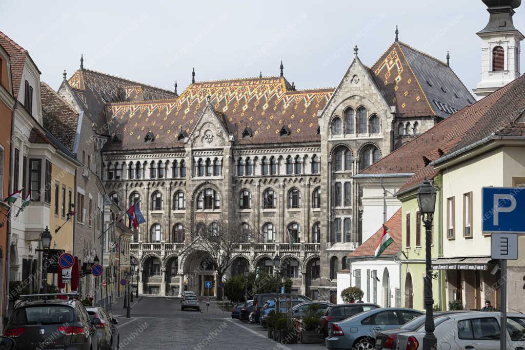 Városkép - Budapest - A Magyar Nemzeti Levéltár épülete 