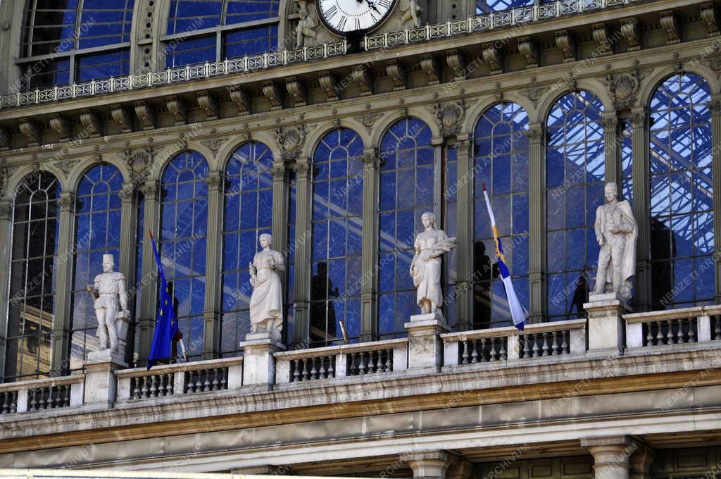 Városkép - Közlekedés - Budapest - Keleti pályaudvar
