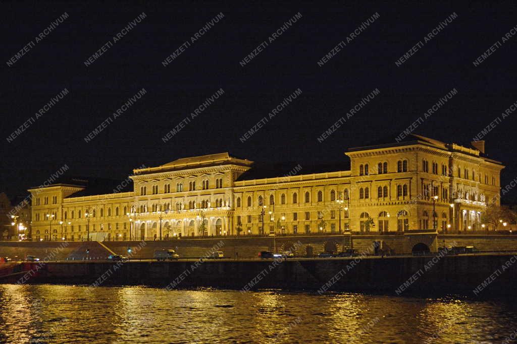 Épület - Budapest - A Budapesti Corvinus Egyetem 