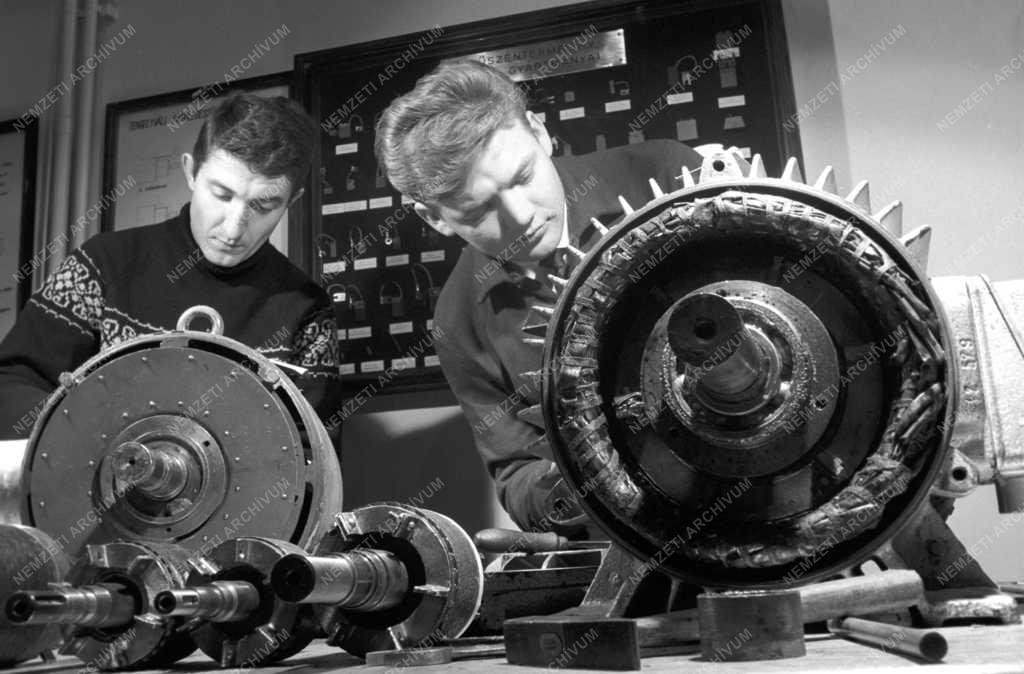 Oktatás - Gyakorlati vizsgák a Budapesti Műszaki Egyetemen