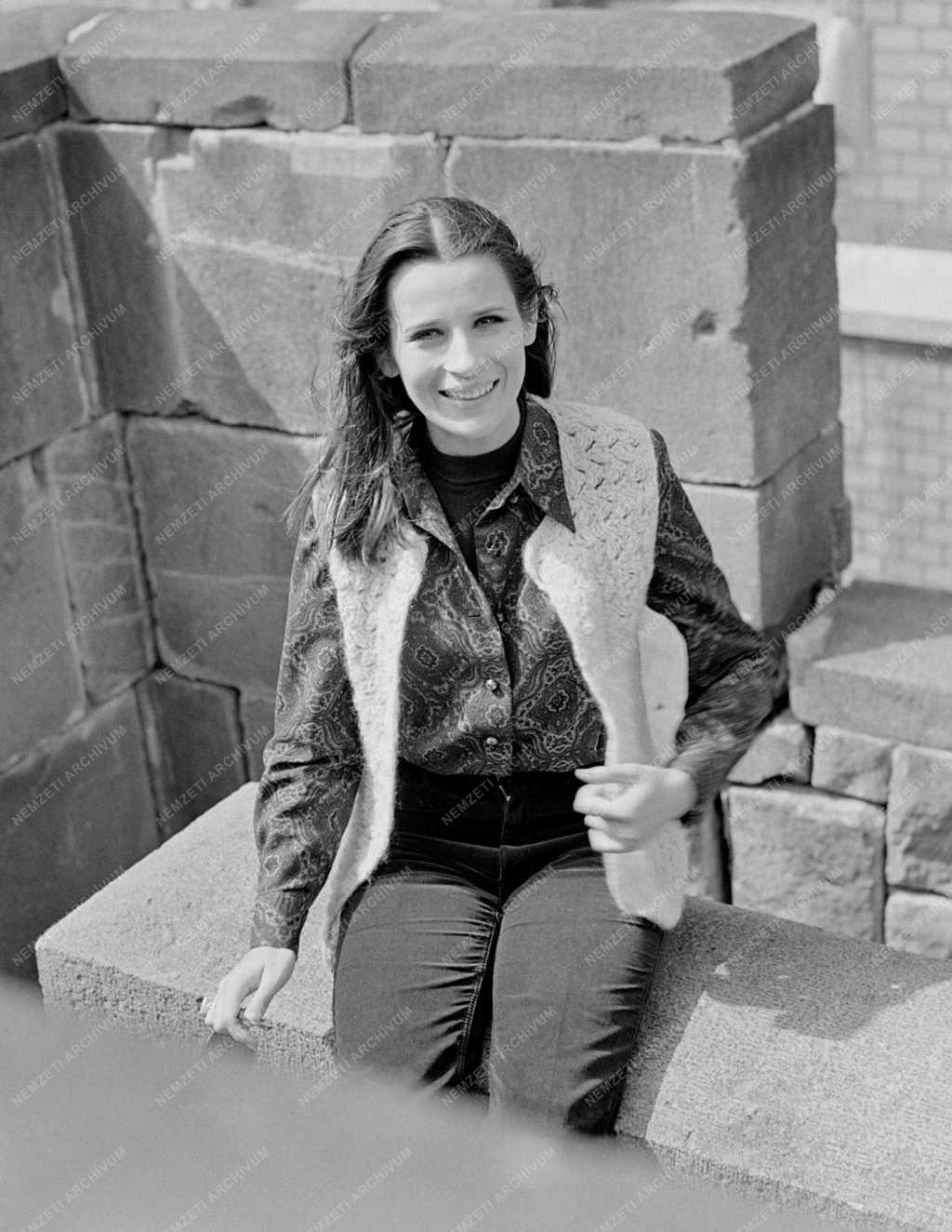 Kultúra - Koncz Zsuzsa táncdalénekesnő