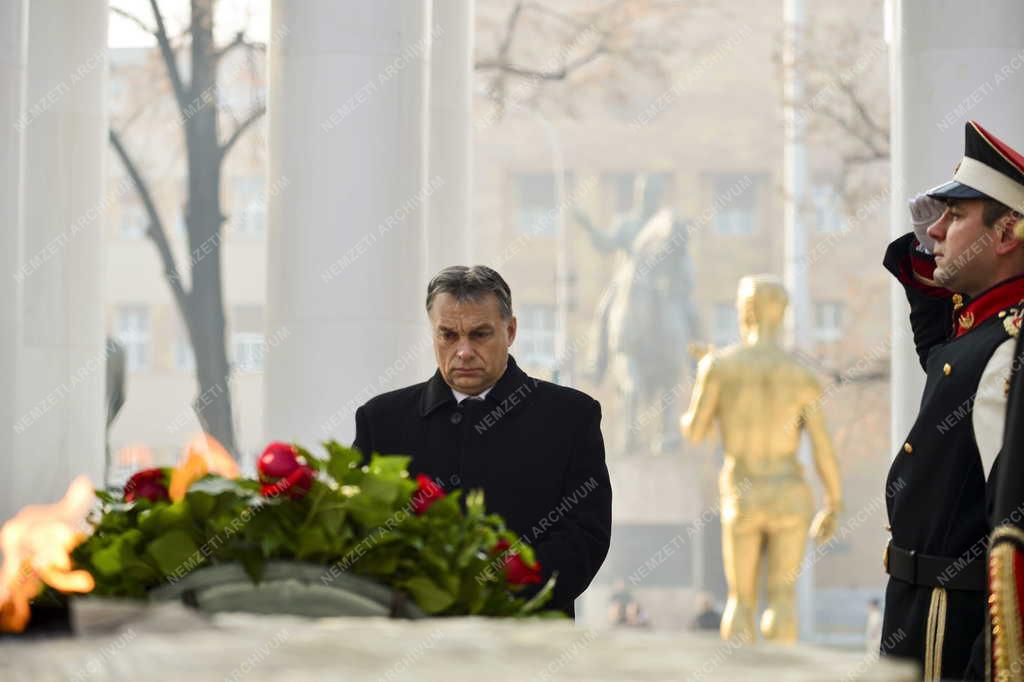Orbán Viktor Szkopjéban