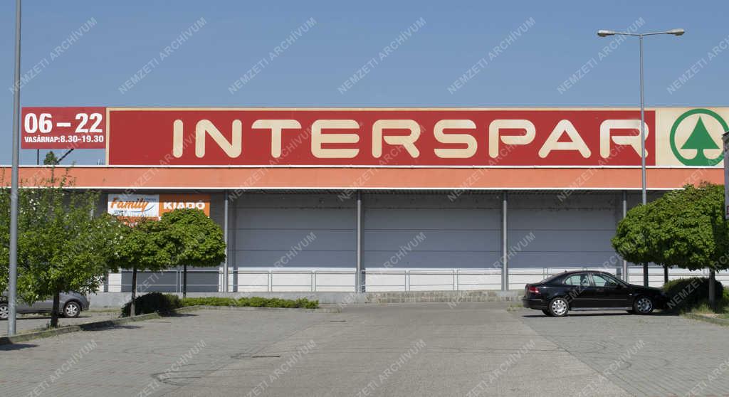Kereskedelem - Budapest - Interspar hipermarket 