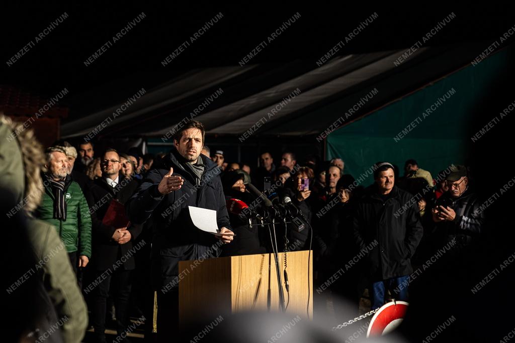 A Pocsaj és Biharkeresztes közötti határátkelő szimbolikus megnyitása 