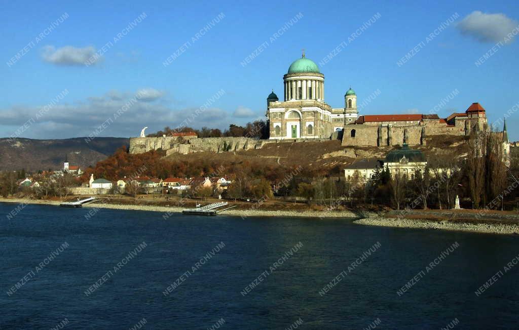 Táj, város - Esztergom -  Bazilika - Vár 