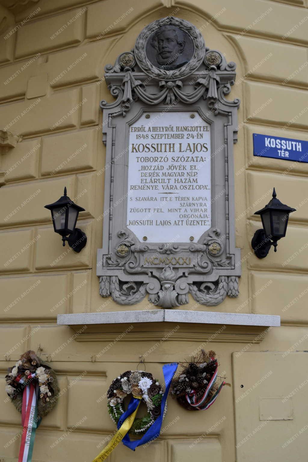 Városkép - Cegléd - Kossuth-emléktábla