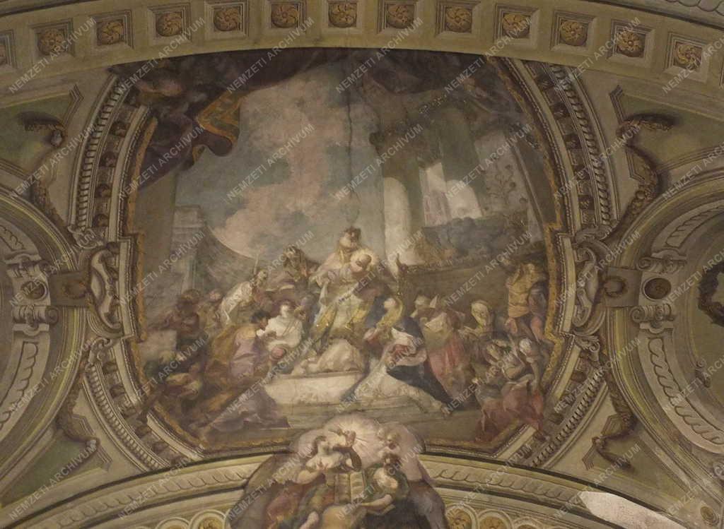 Egyházi épület - Budapest - Egyetem téri katolikus templom 