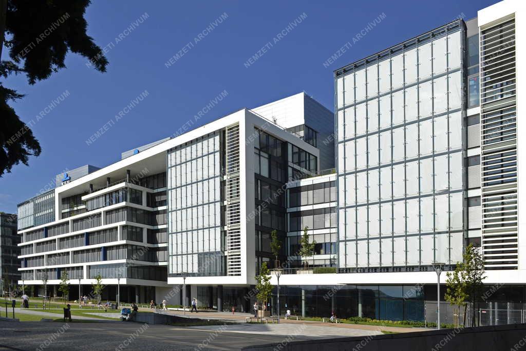 Épület - A K&H Bank székháza