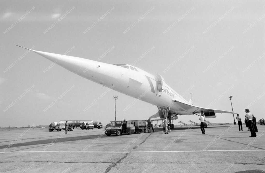 Technika - Concorde repülőgép Ferihegyen