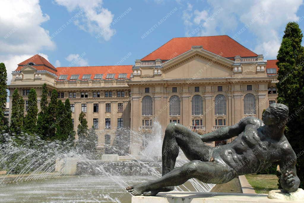 Magyarország - Debrecen - Debreceni Egyetem