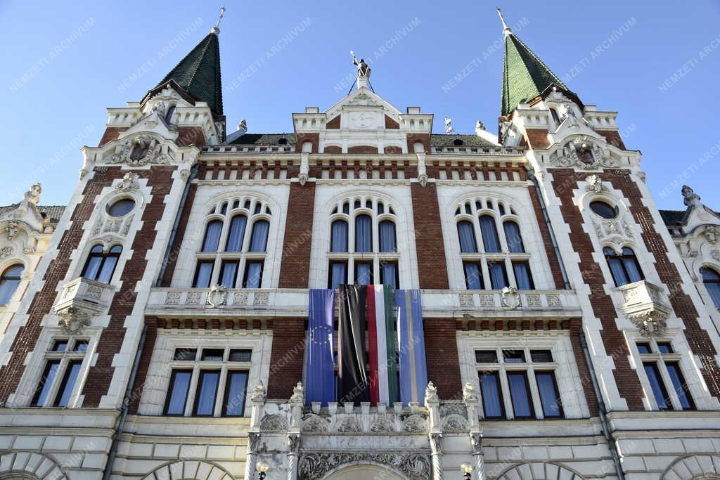 Önkormányzat - Budapest - Újpesti Városháza