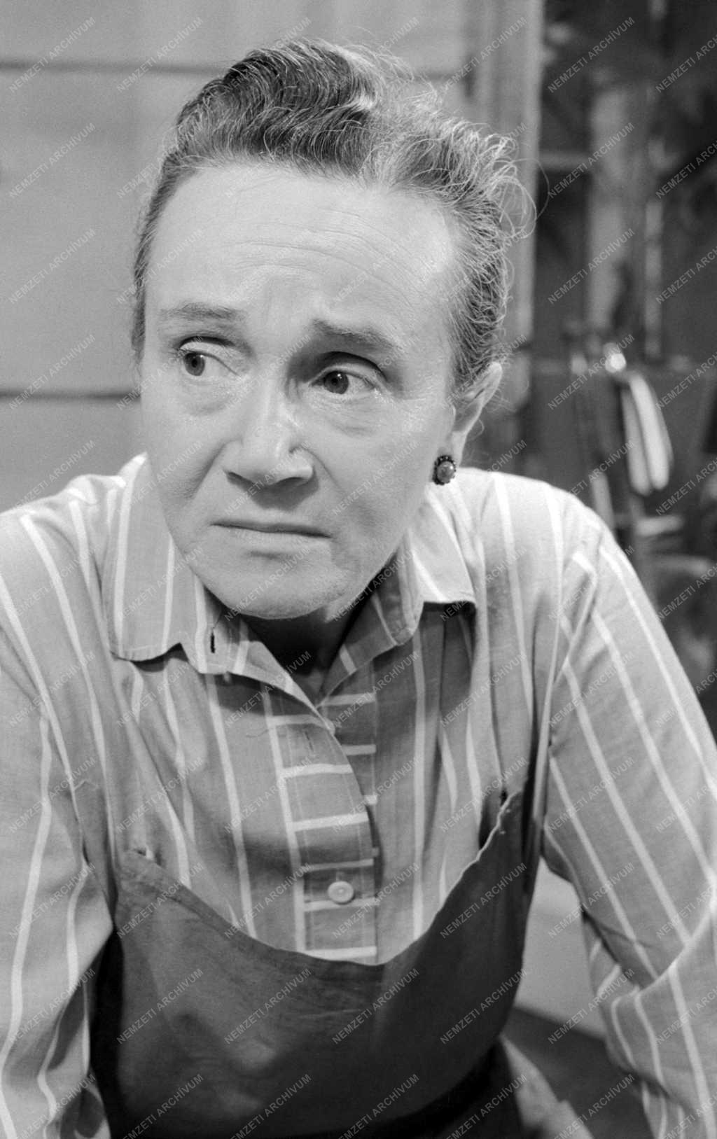 Kultúra - Színház - Tóth Miklós: Valaki hazudik