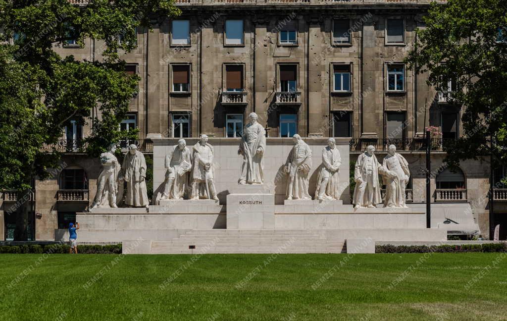 Városkép - Budapest - Kossuth-emlékmű